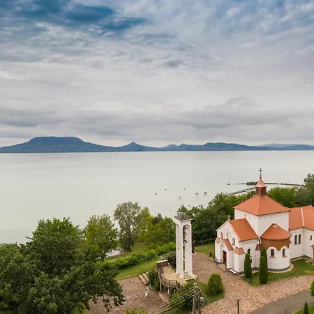 In 40848 Balatonmáriafürdő