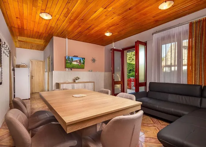 بيت للعطل In 40848 Balatonmáriafürdő