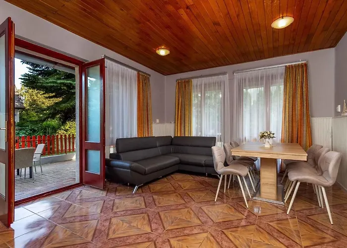 In 40848 * Balatonmáriafürdő